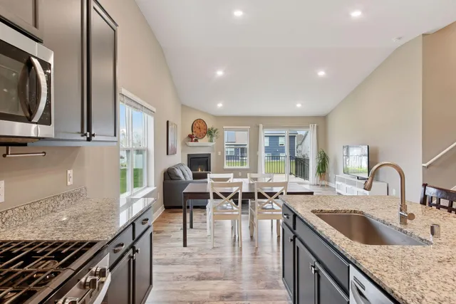 $509,900 | 1936 Meridian Curve, Carver, MN 55315