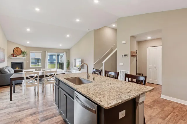 $509,900 | 1936 Meridian Curve, Carver, MN 55315