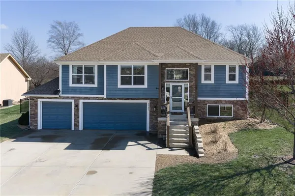 $443,950 | 6987 141st Street, Basehor, KS 66007
