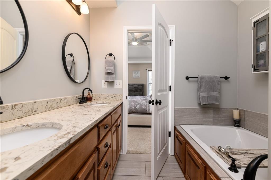 6987 141st Street Basehor, KS 66007 - Photo 17 of 31