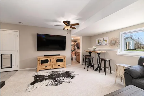 $443,950 | 6987 141st Street, Basehor, KS 66007