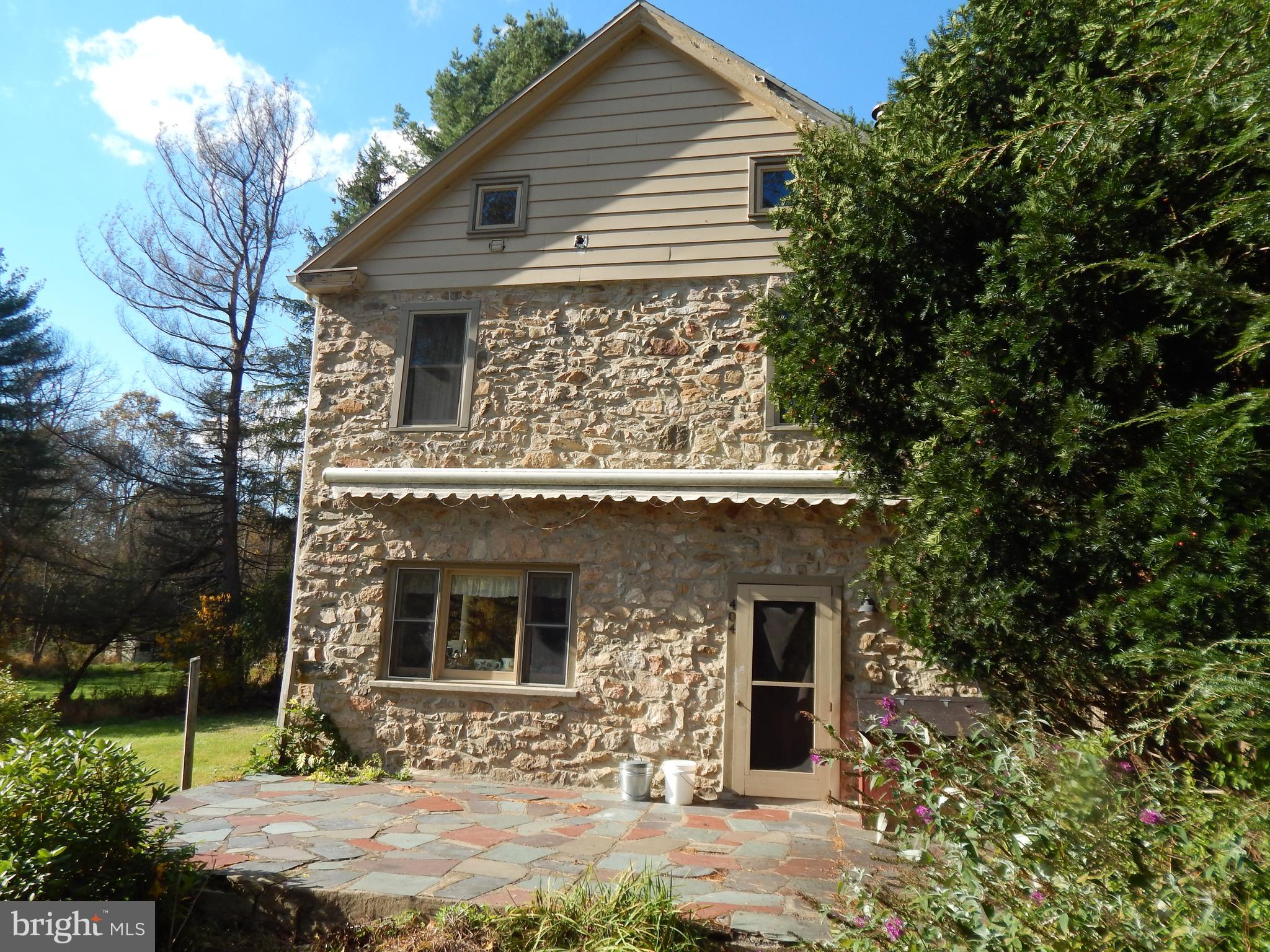 404 Locust Road Boyertown, PA 19512 - Photo 4 of 32 Gallery Image 4