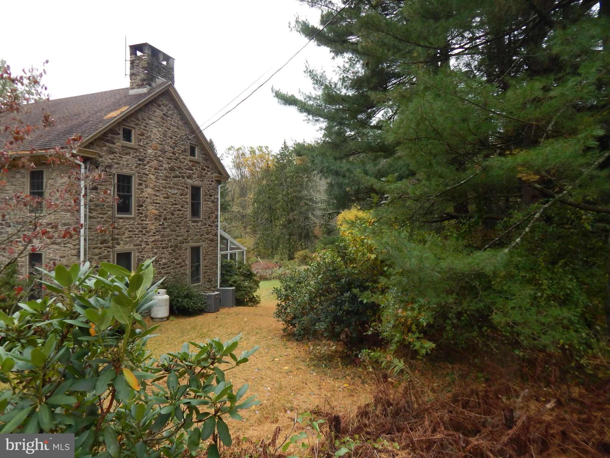 404 Locust Road Boyertown, PA 19512 - Photo 6 of 32 Gallery Image 6