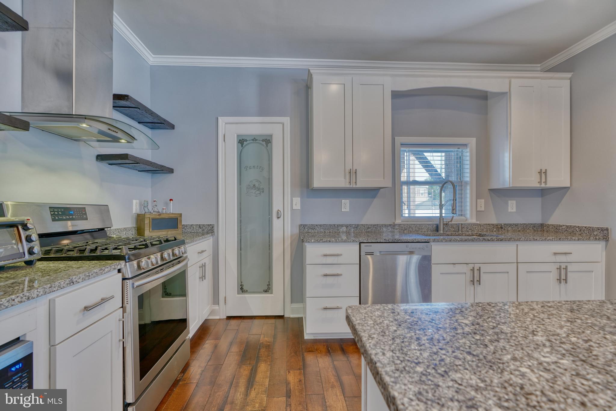 3721 Roland Avenue Baltimore, MD 21211 - Photo 17 of 47