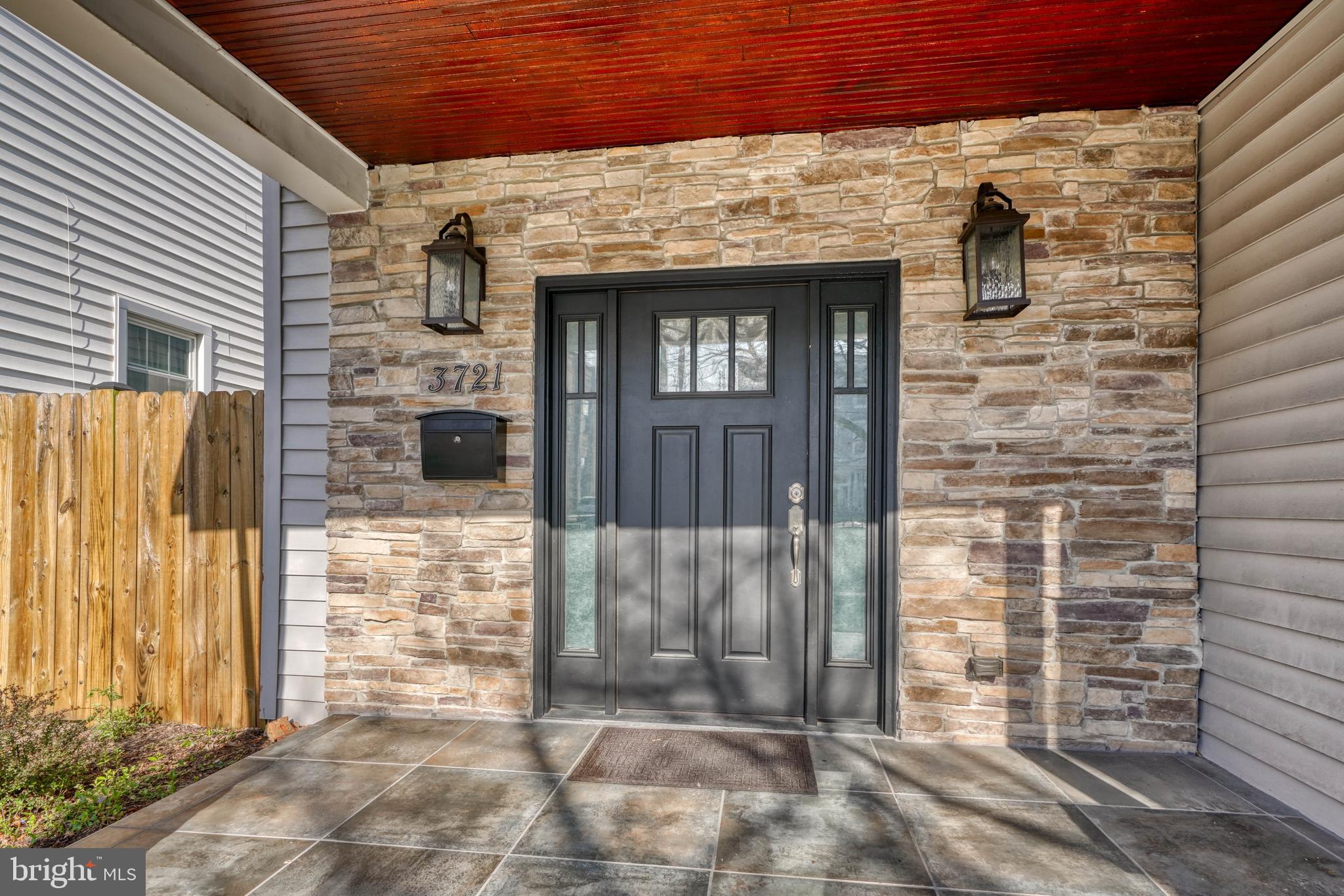 3721 Roland Avenue Baltimore, MD 21211 - Photo 2 of 47