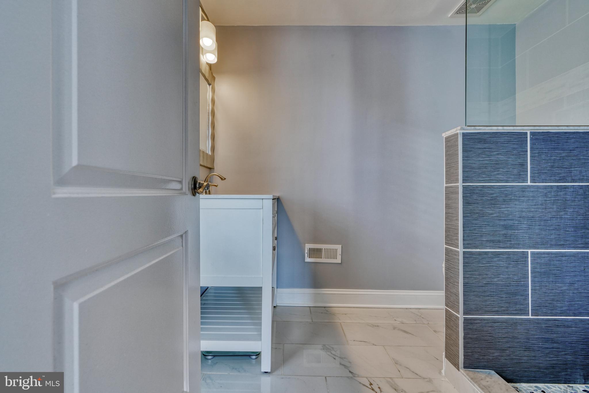 3721 Roland Avenue Baltimore, MD 21211 - Photo 32 of 47