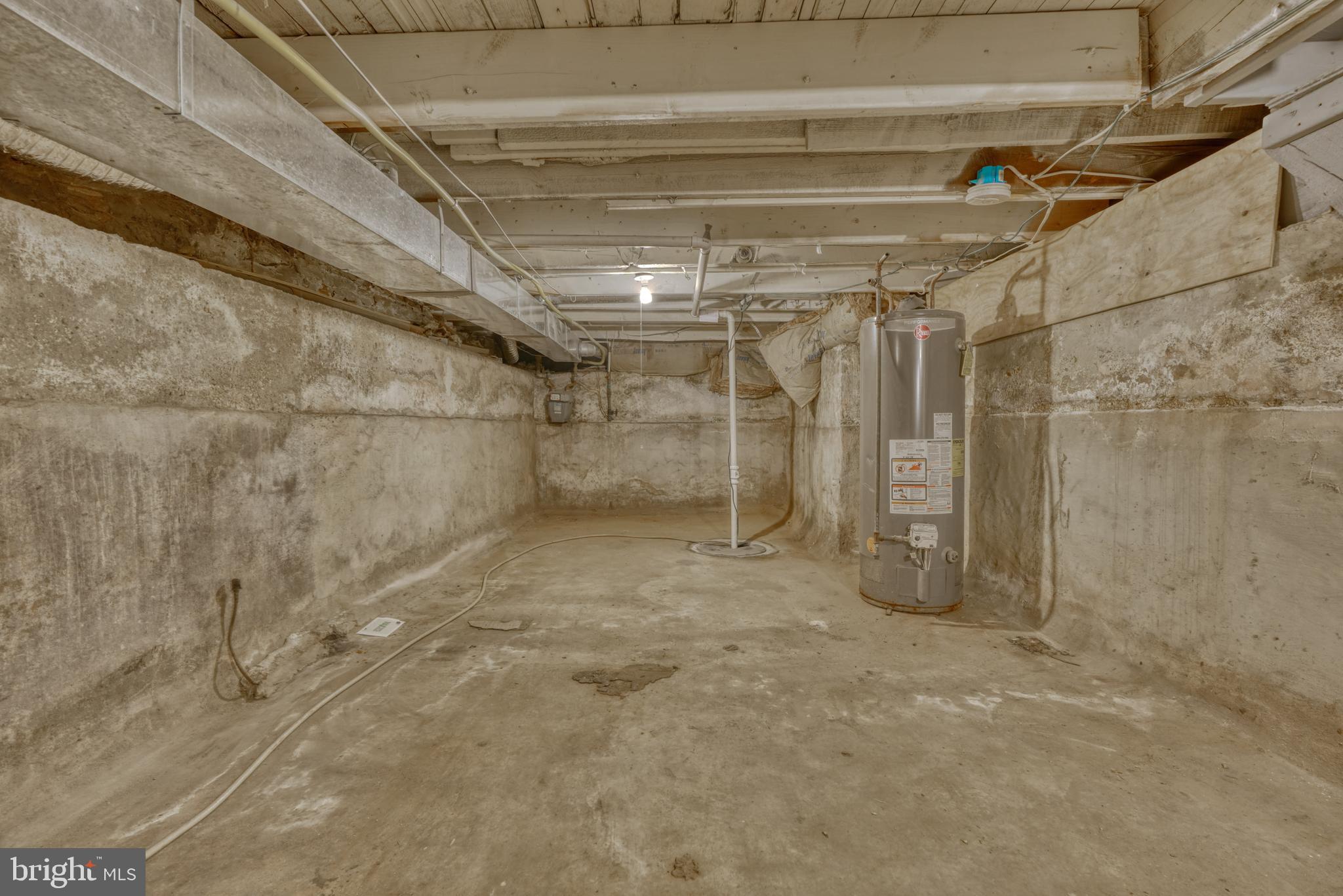 3721 Roland Avenue Baltimore, MD 21211 - Photo 41 of 47