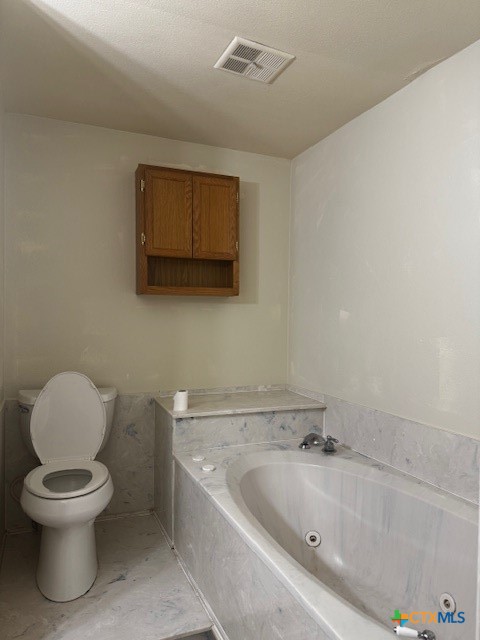 5 Spruce Drive Belton, TX 76513 - Photo 10 of 26 Master bathroom