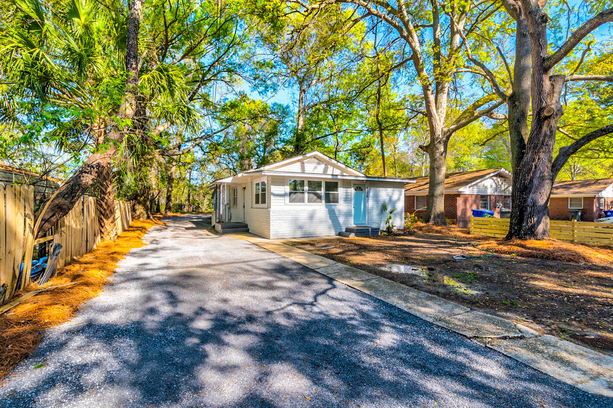 1558 Orange Grove - 17 - CHS Media Group