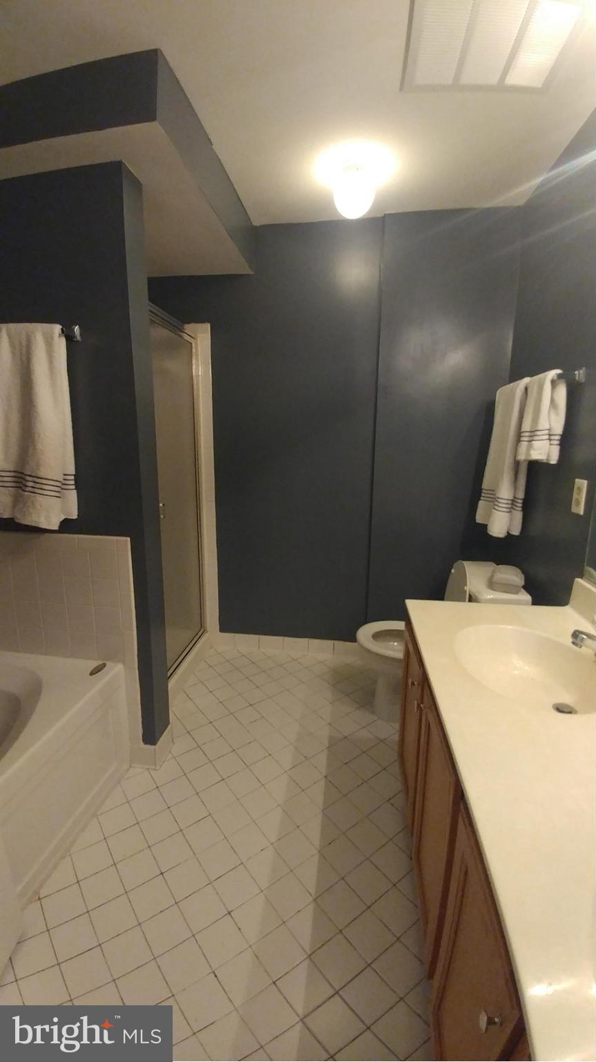 6809 Stone Maple Terrace, Unit A Centreville, VA 20121 - Photo 9 of 16 Bath (Master)