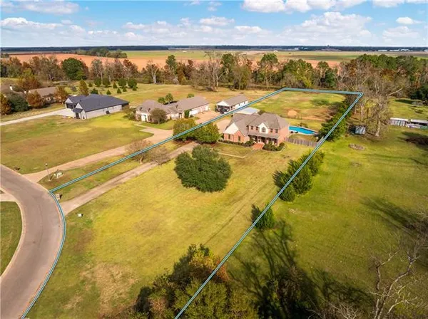 $675,000 | 110 Columns Drive, Alexandria, LA 71303