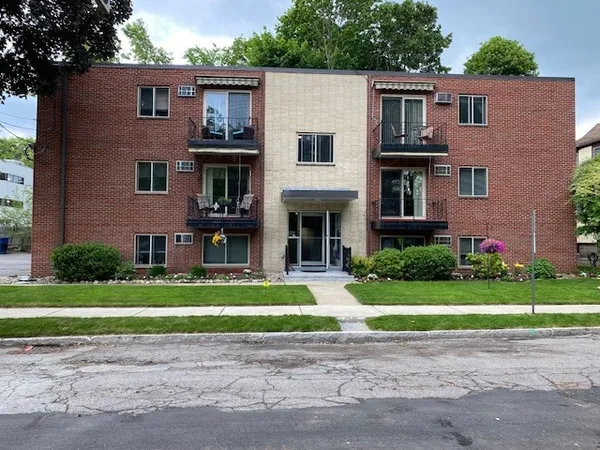 $1,700 | 37 Crystal Street, Unit 4, Melrose, MA 02176