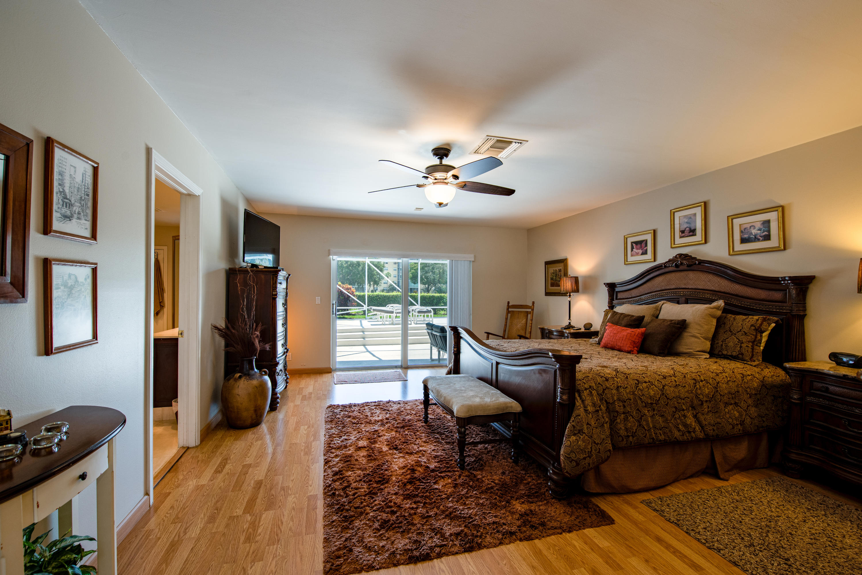 268 Northwest 64th Street Boca Raton, FL 33487 - Photo 23 of 40 Master-Bedroom