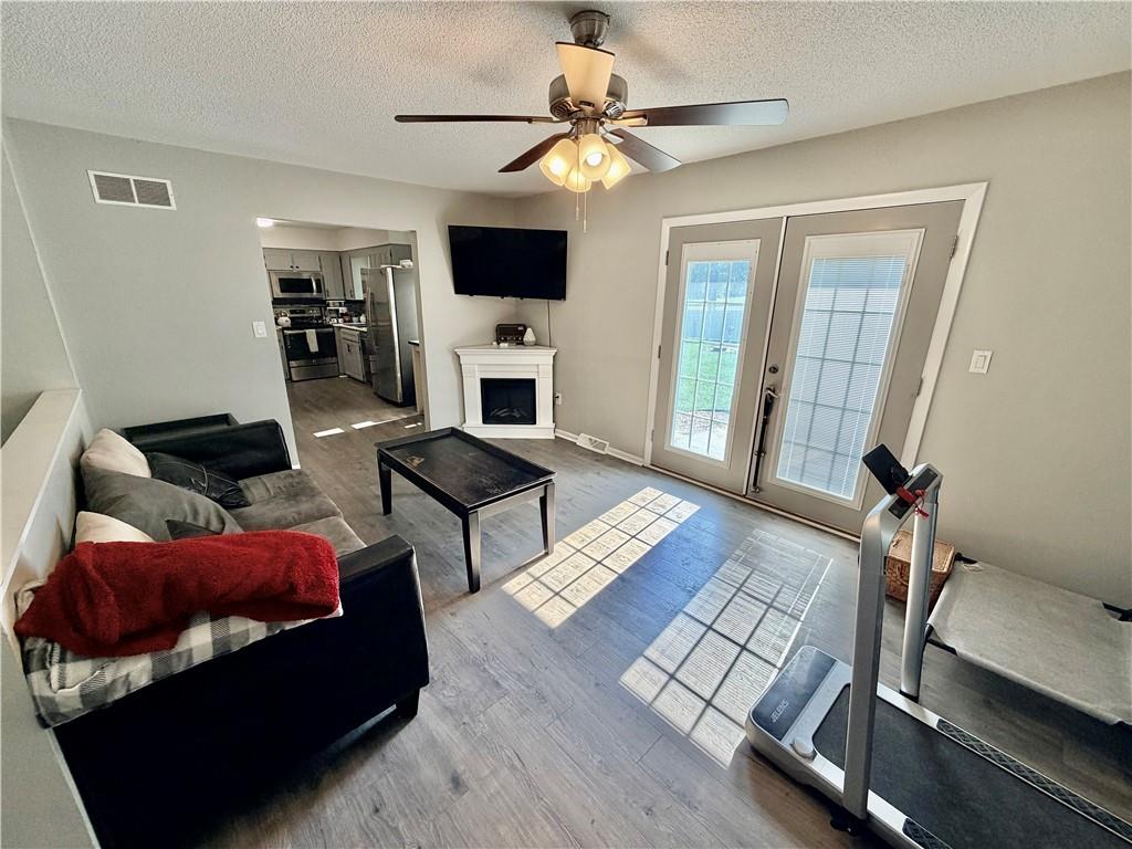412 Northwest 21 Road Warrensburg, MO 64093 - Photo 11 of 21 Gallery Image 11