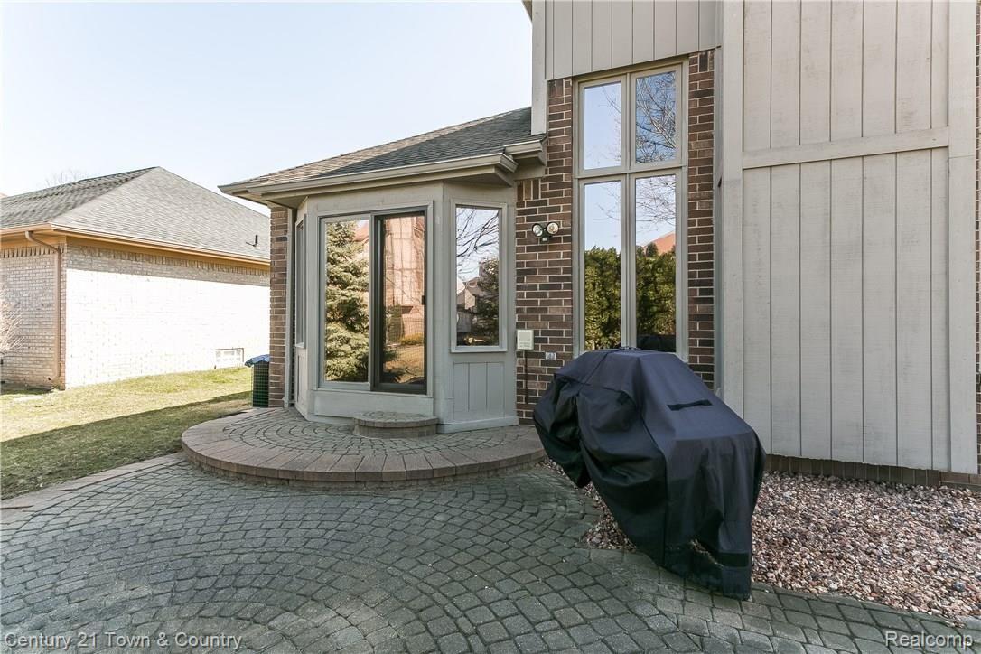 961 River Mist Drive Rochester, MI 48307 - Photo 51 of 56 051-Rear_View-3907874-large.jpg
