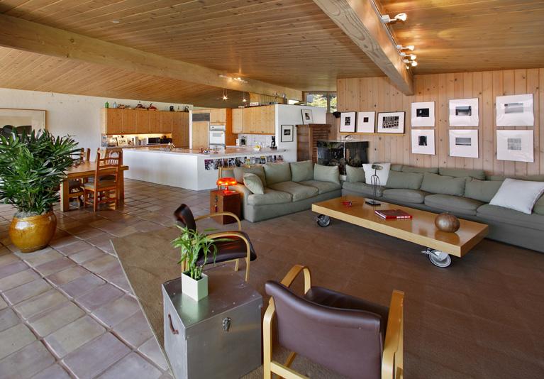 3261 Beach Club Road Carpinteria, CA 93013 - Photo 3 of 6 Ocean view kitchen and dining area