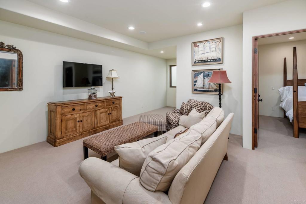 134 8th Street Del Mar, CA 92014 - Photo 17 of 27