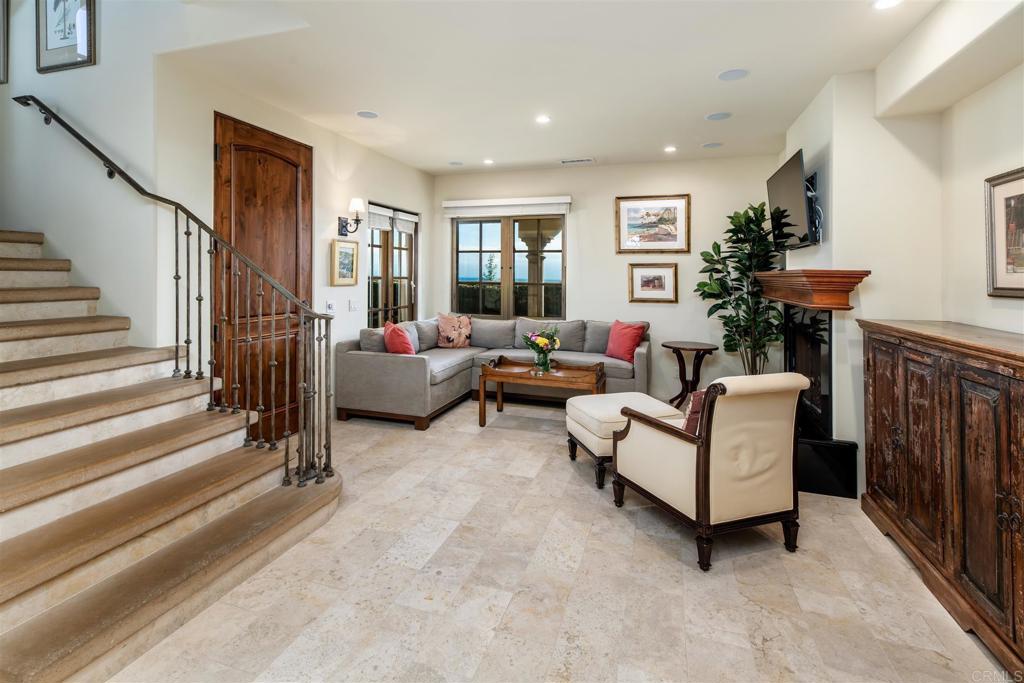 134 8th Street Del Mar, CA 92014 - Photo 7 of 27