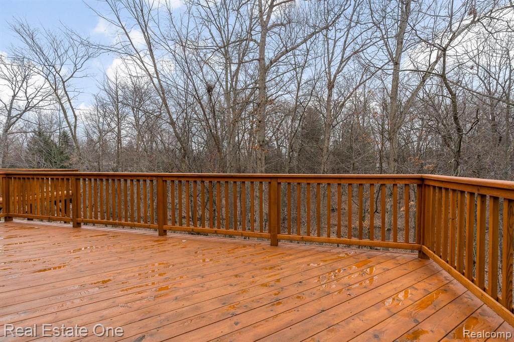 545 Andover Court, Unit 37 Rochester Hills, MI 48306 - Photo 33 of 37