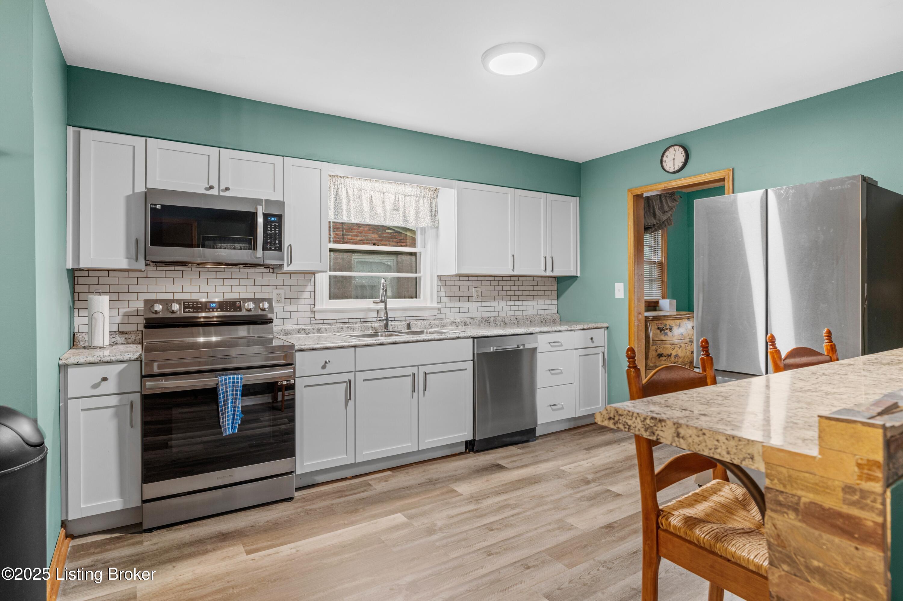 9409 Fairground Road Louisville, KY 40291 - Photo 13 of 35 DSC06999