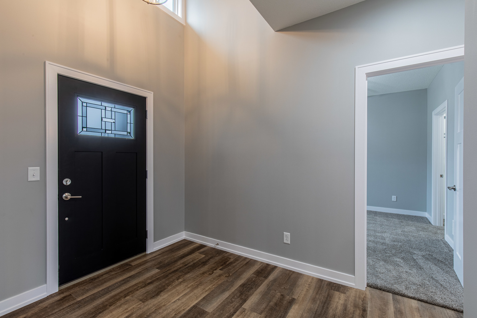 1015 South 6th Street, Unit 1 Princeton, IL 61356 - Photo 3 of 32