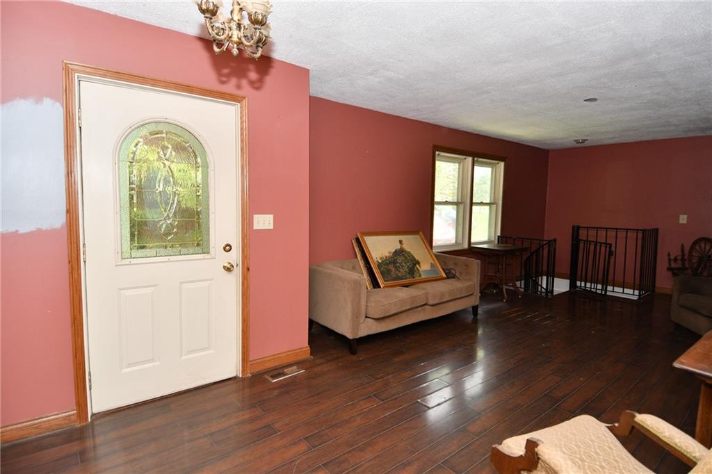 19606 Joliet Road Sheridan, IN 46069 - Photo 2 of 34
