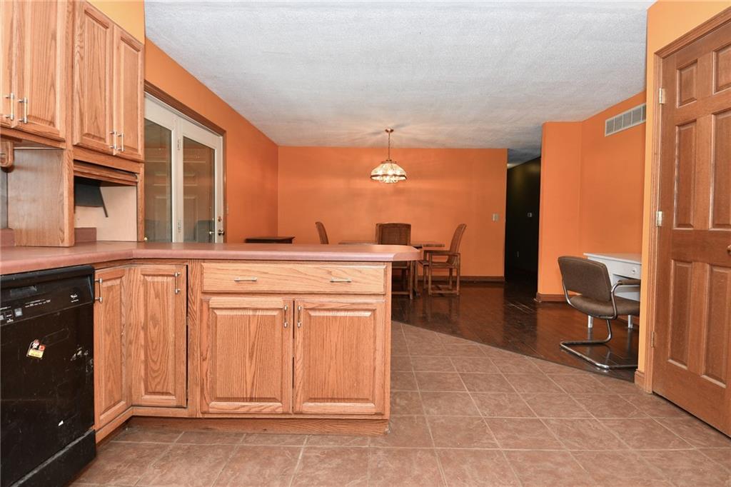 19606 Joliet Road Sheridan, IN 46069 - Photo 8 of 34