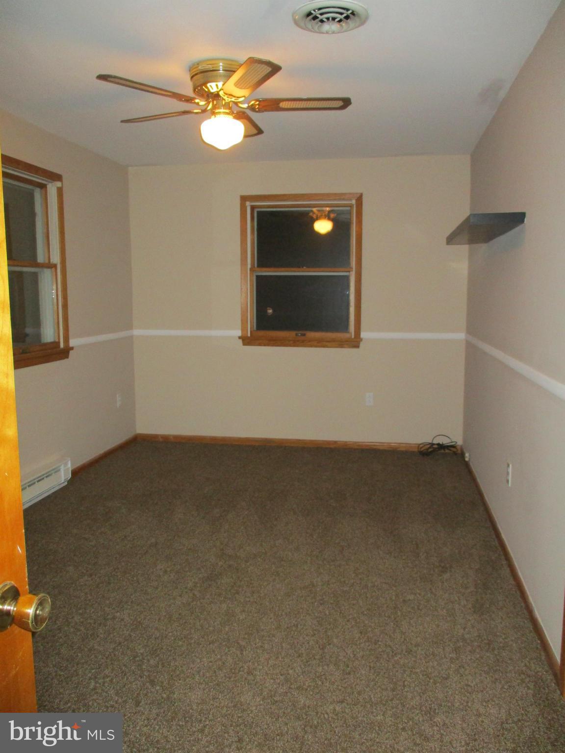 14906 Viewcrest Road Southwest Cumberland, MD 21502 - Photo 11 of 25 Bedroom