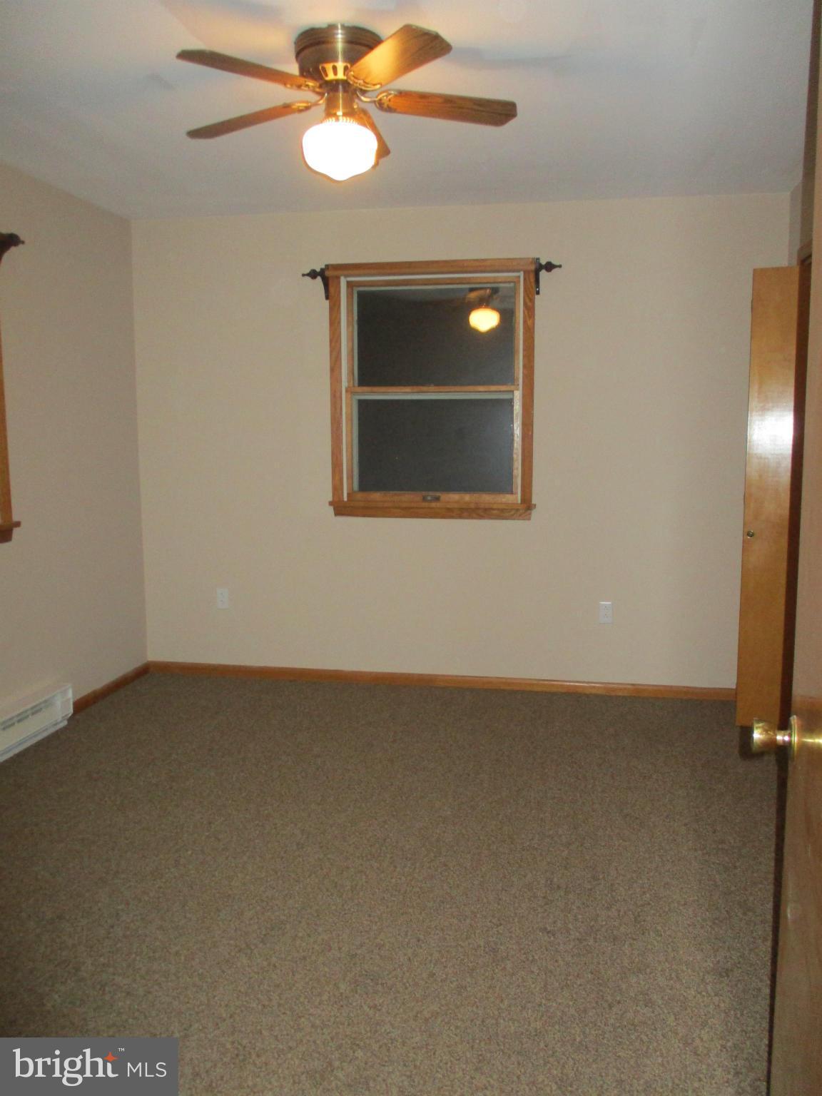 14906 Viewcrest Road Southwest Cumberland, MD 21502 - Photo 12 of 25 Bedroom
