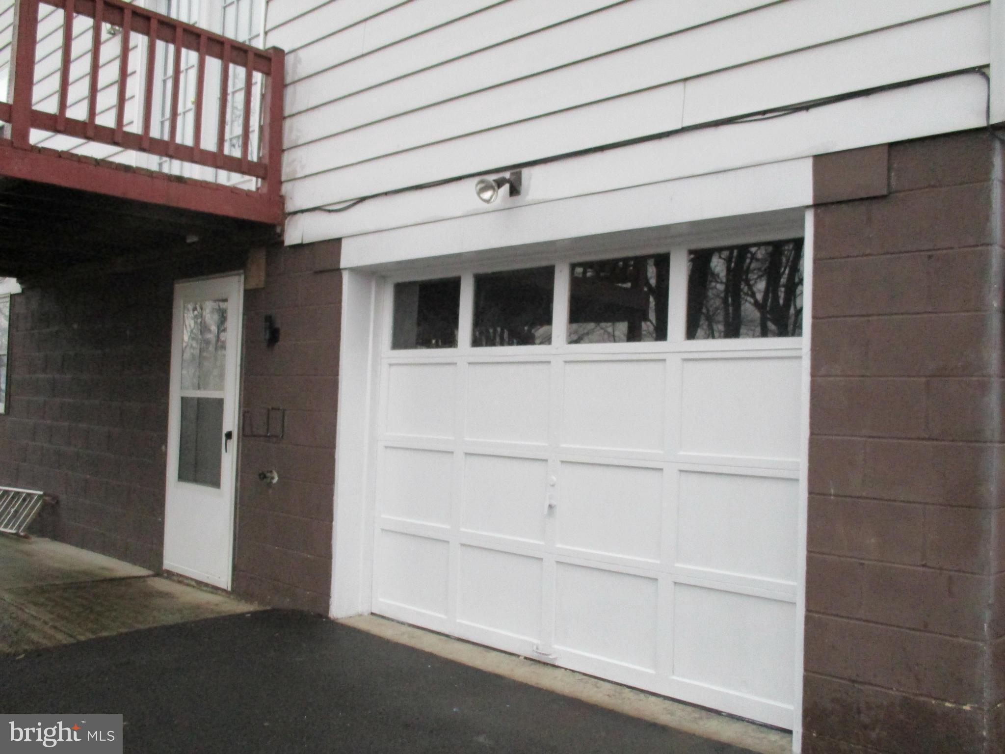 14906 Viewcrest Road Southwest Cumberland, MD 21502 - Photo 24 of 25 Built-In Garage