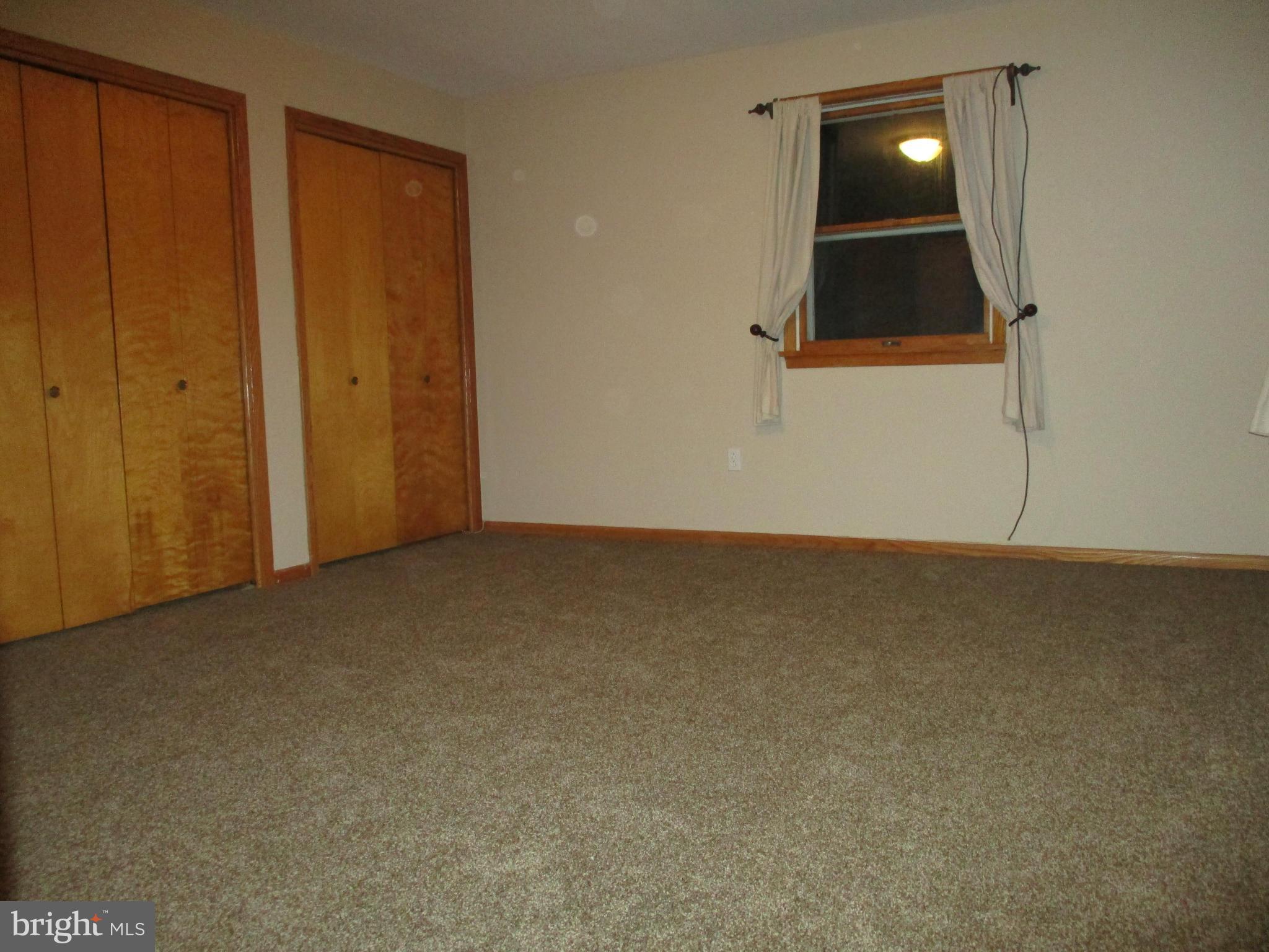 14906 Viewcrest Road Southwest Cumberland, MD 21502 - Photo 10 of 25 Bedroom (Master)