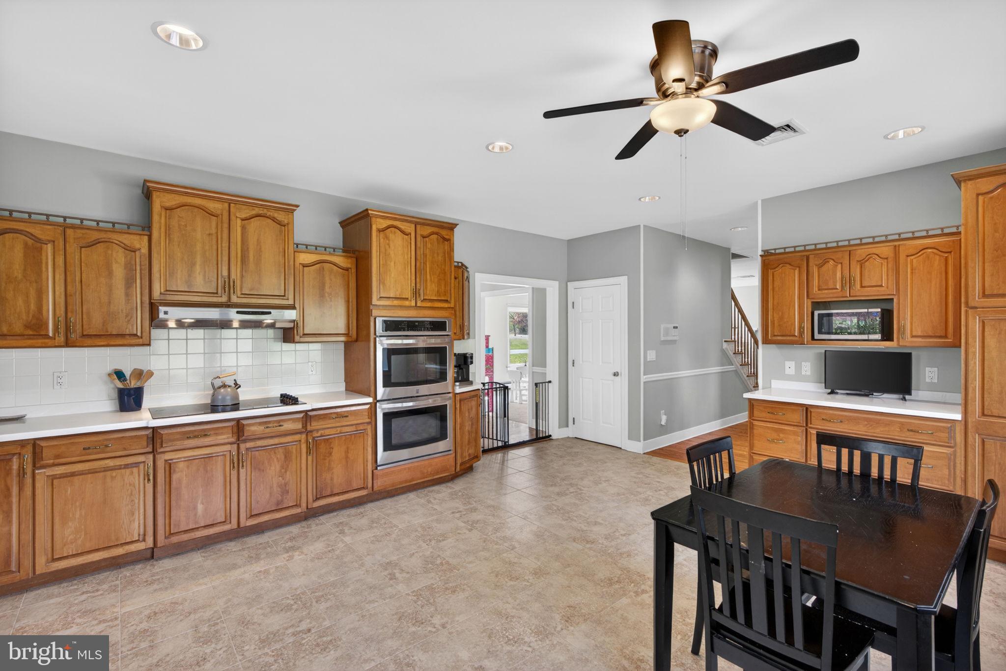 5255 Landis Mill Road Bethlehem, PA 18015 - Photo 8 of 50