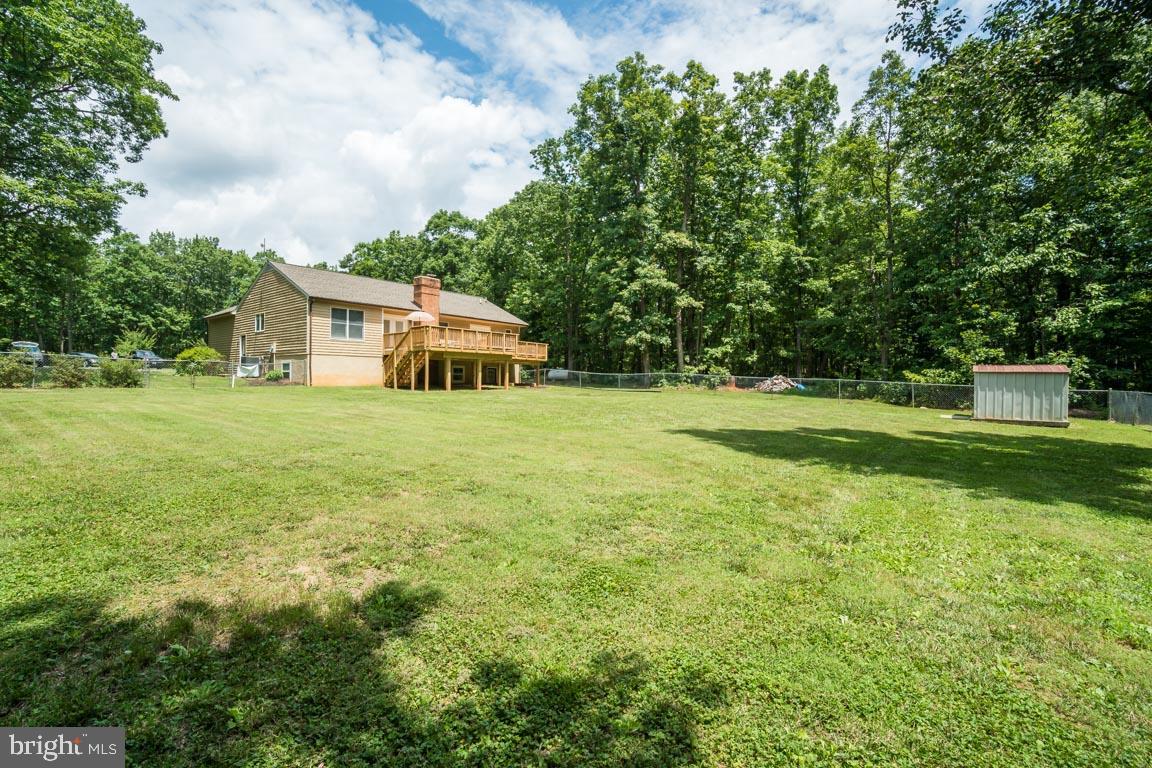 27390 Big H Ranch Road Culpeper, VA 22701 - Photo 32 of 33 Huge fenced in yard, view from right side!