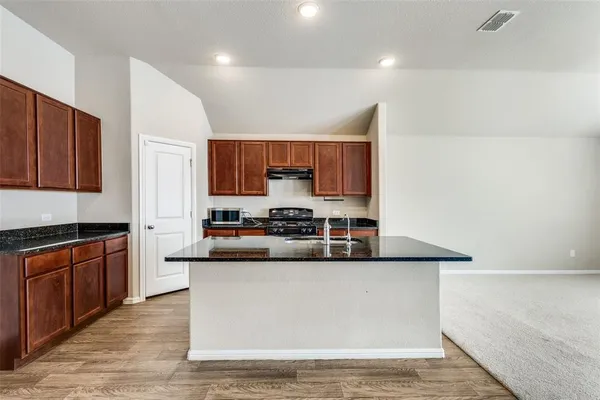 $2,200 | 6020 Halton Dr., Aubrey, TX 76227