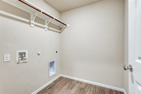 $2,200 | 6020 Halton Dr., Aubrey, TX 76227