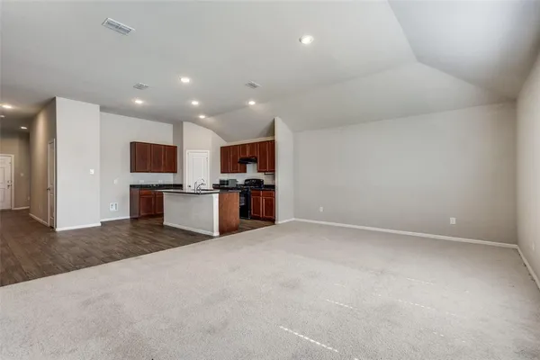 $2,200 | 6020 Halton Dr., Aubrey, TX 76227