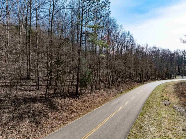 $15,000 | Lot 184 Deer Hollow Drive, Parsons, TN 38363