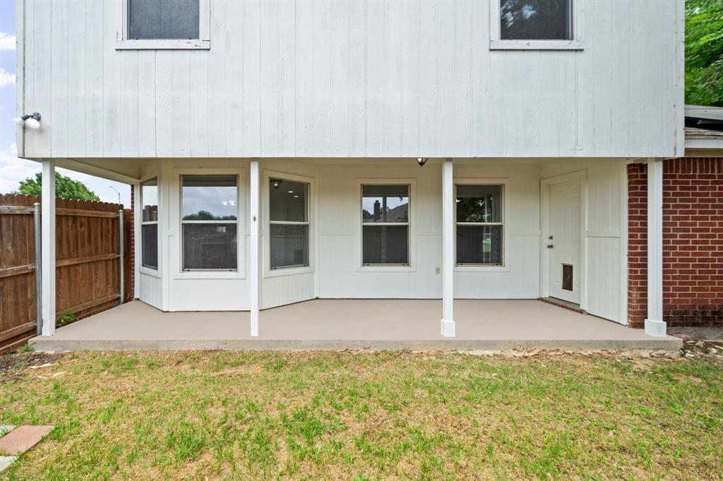 633 Madeline Court Azle, TX 76020 - Photo 26 of 35