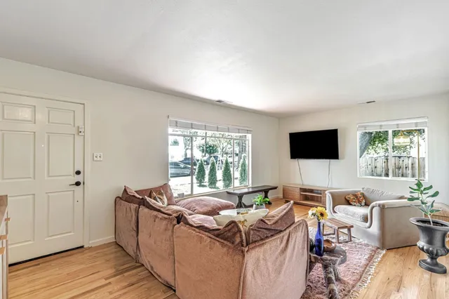 $638,000 | 1010 Monterey Street, Hollister, CA 95023