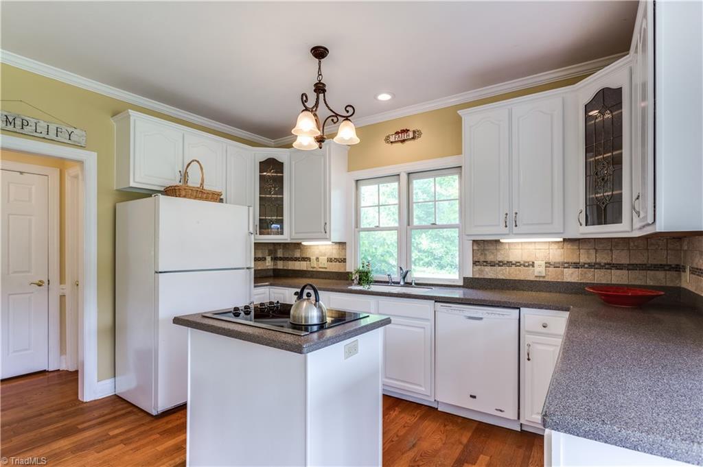 6006 Beckenham Way Oak Ridge, NC 27310 - Photo 14 of 30