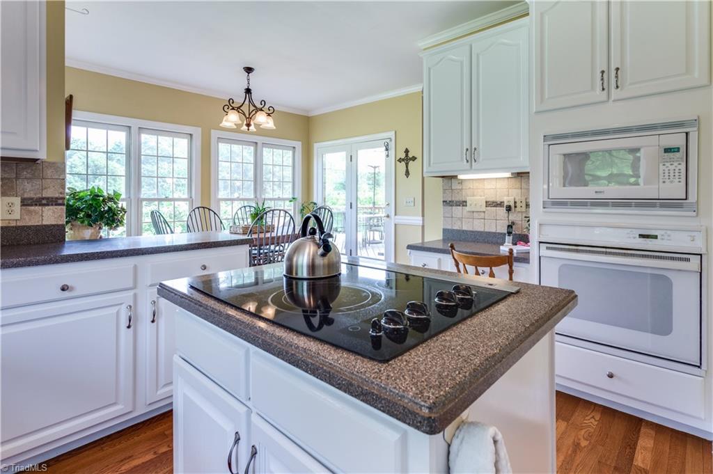 6006 Beckenham Way Oak Ridge, NC 27310 - Photo 15 of 30
