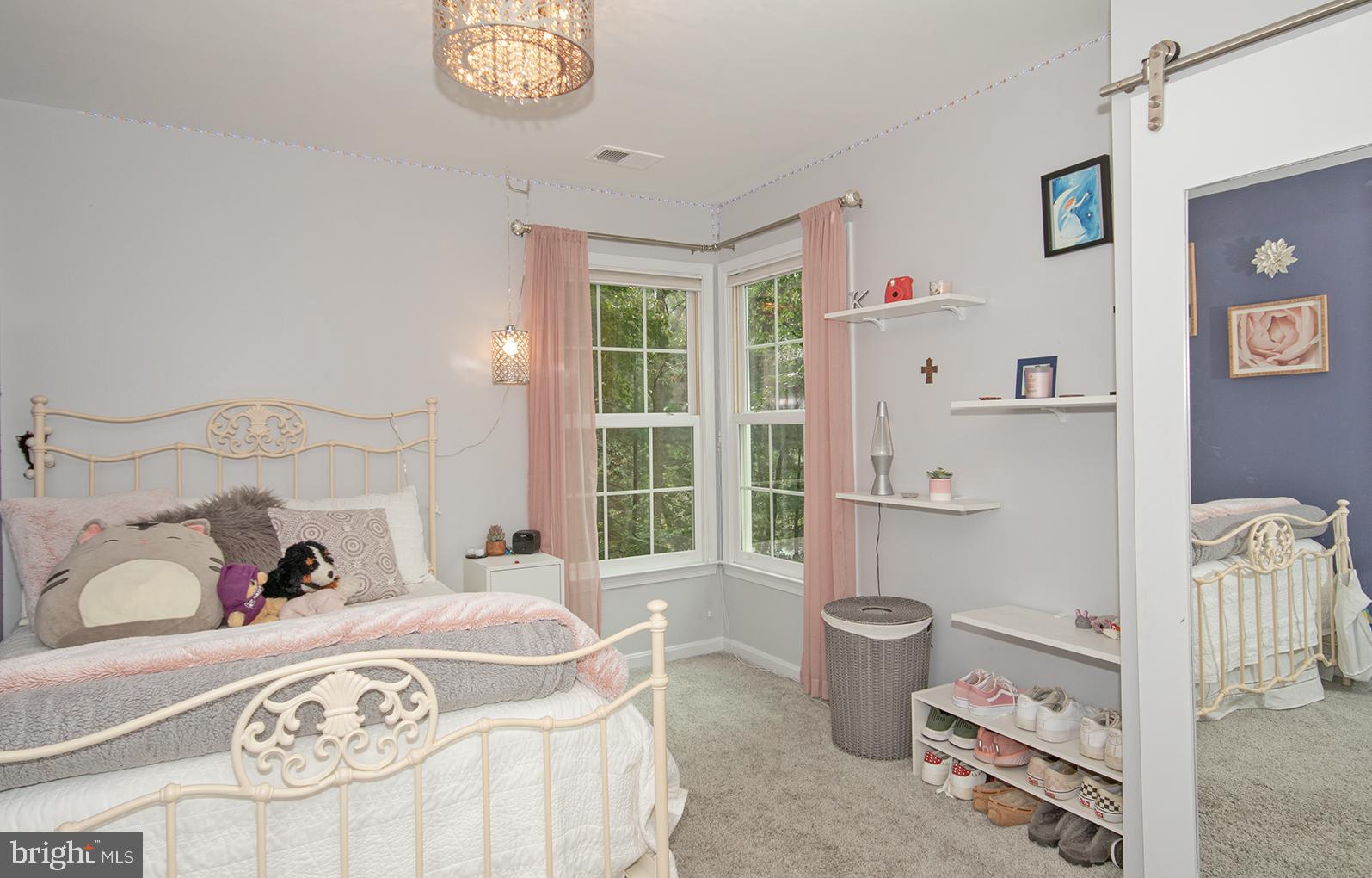 1203 Night Star Court Reston, VA 20194 - Photo 24 of 39 Upper level Bedroom