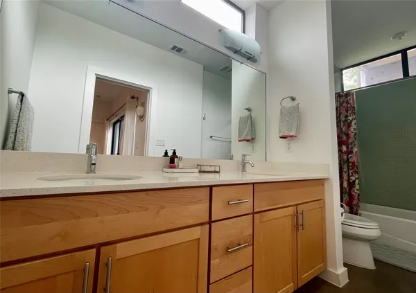 $4,000 | 3700 Garden Villa Lane, Unit 1, Austin, TX 78704