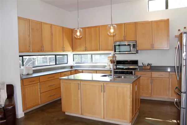 $4,000 | 3700 Garden Villa Lane, Unit 1, Austin, TX 78704