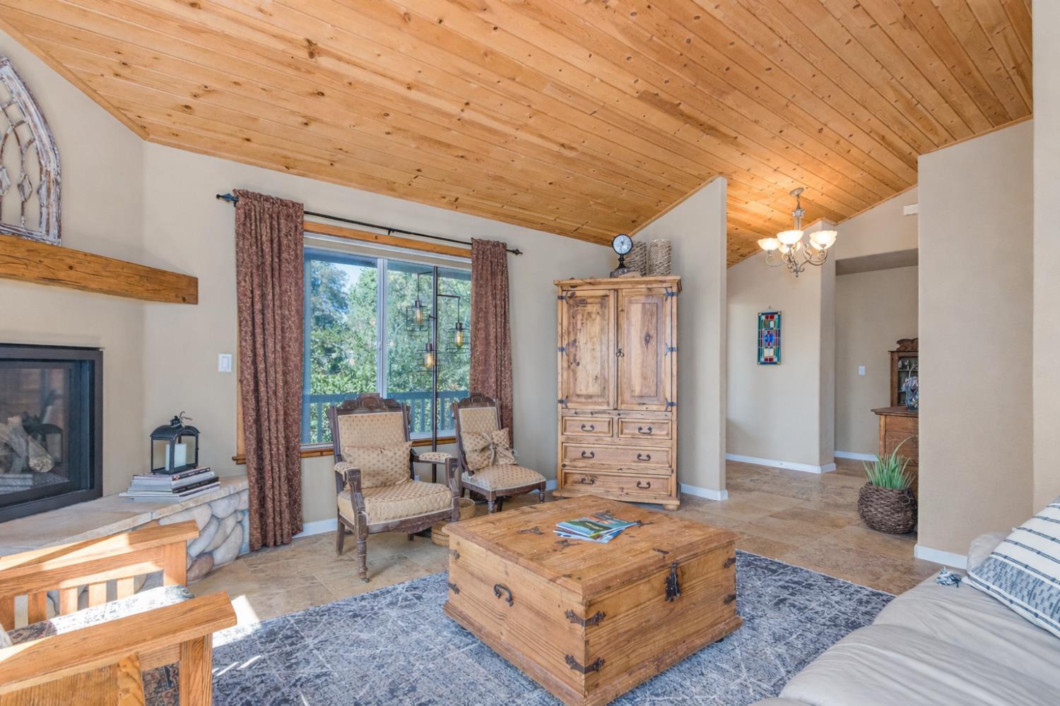 9290 Cramer Road Auburn, CA 95602 - Photo 11 of 66