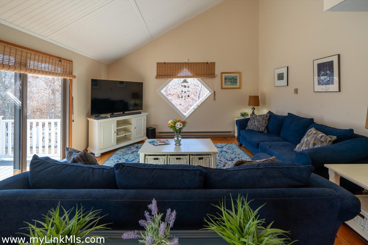 145 Vineyard Meadow Farms Road West Tisbury, MA 02568 - Photo 9 of 36