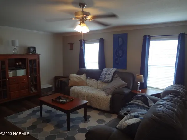 $1,900 | 205 South Pointe Drive, Unit B, Winterville, NC 28590