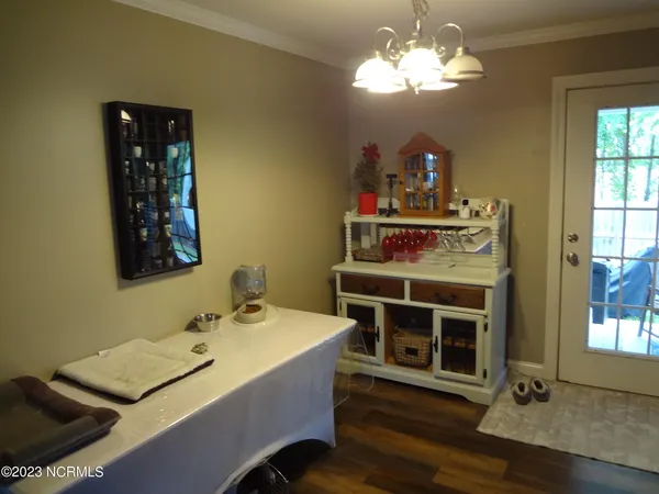 $1,900 | 205 South Pointe Drive, Unit B, Winterville, NC 28590