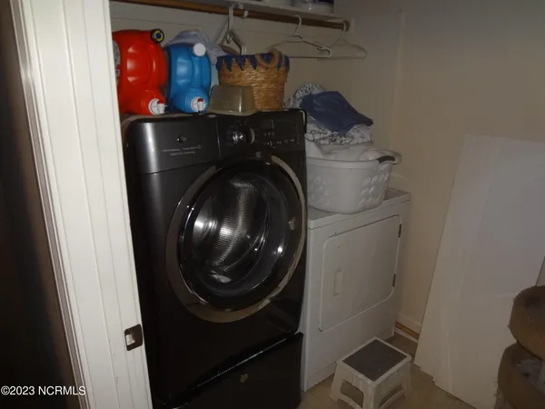 $1,900 | 205 South Pointe Drive, Unit B, Winterville, NC 28590