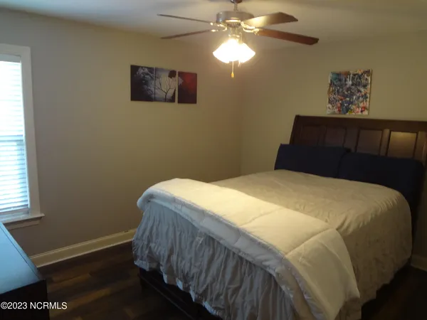 $1,900 | 205 South Pointe Drive, Unit B, Winterville, NC 28590